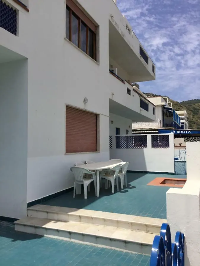 Appartamento Marinello Oliveri Italia
